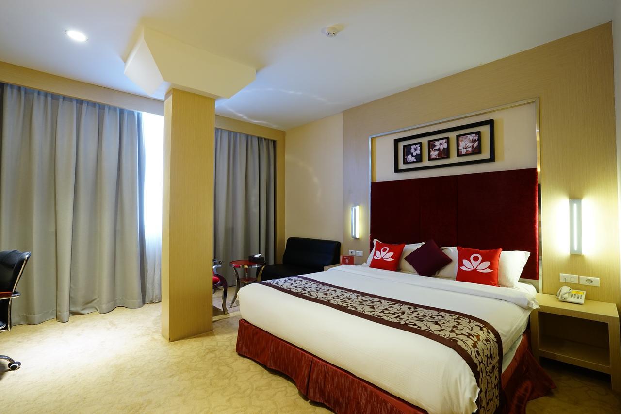 Zen Rooms Near Bcs Mall Penuin Batam Buitenkant foto