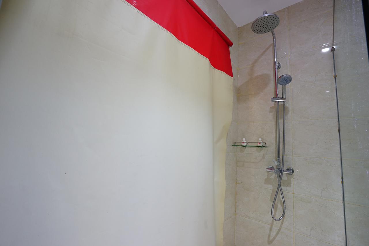 Zen Rooms Near Bcs Mall Penuin Batam Buitenkant foto